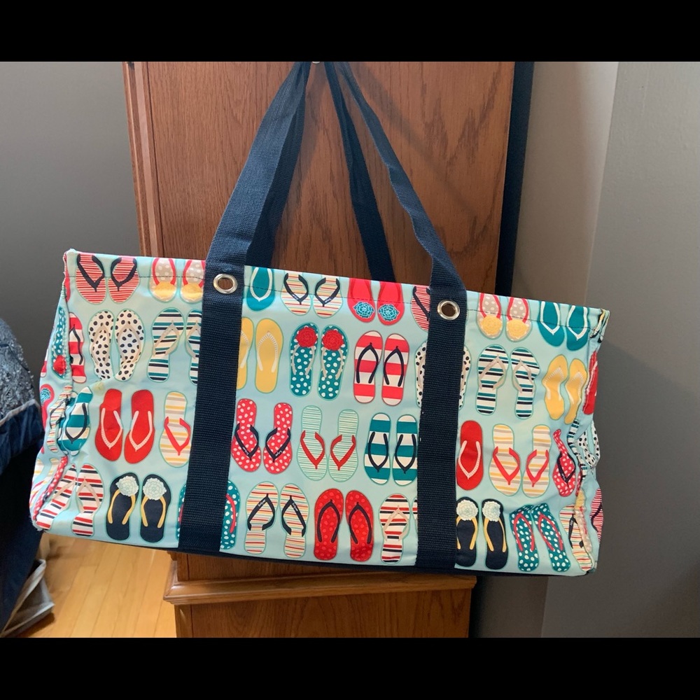 Deluxe thirty one utility tote